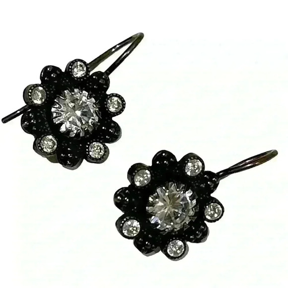 Jewelry - Hook Earrings